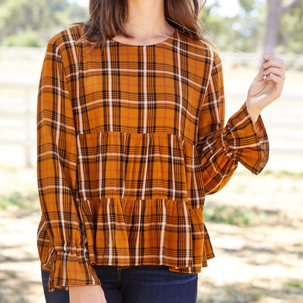 Tiered peasant plaid top